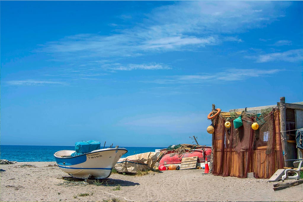 Barca en la playa de Cabo de Gata